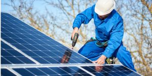 Installation Maintenance Panneaux Solaires Photovoltaïques à Montfalcon